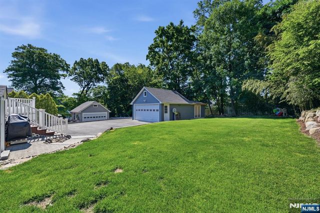 47 Gionti Place, North Haledon, NJ 07508