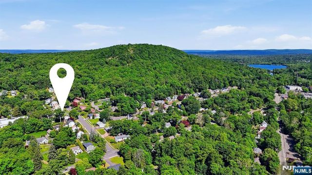 47 Gionti Place, North Haledon, NJ 07508
