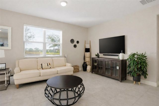 2879 MOSSHIRE CIRCLE, St Cloud, FL 34772