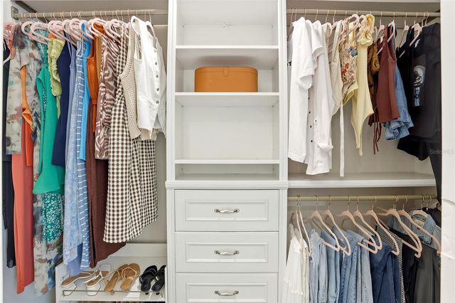 2879 MOSSHIRE CIRCLE, St Cloud, FL 34772