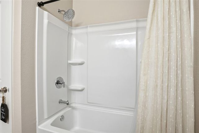 2879 MOSSHIRE CIRCLE, St Cloud, FL 34772