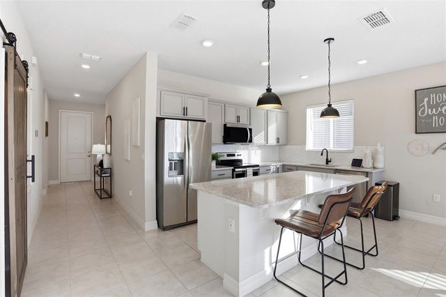 2879 MOSSHIRE CIRCLE, St Cloud, FL 34772