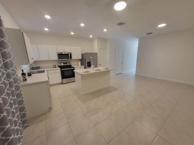 1137 SW 6th Ct 1137, Florida City, FL 33034