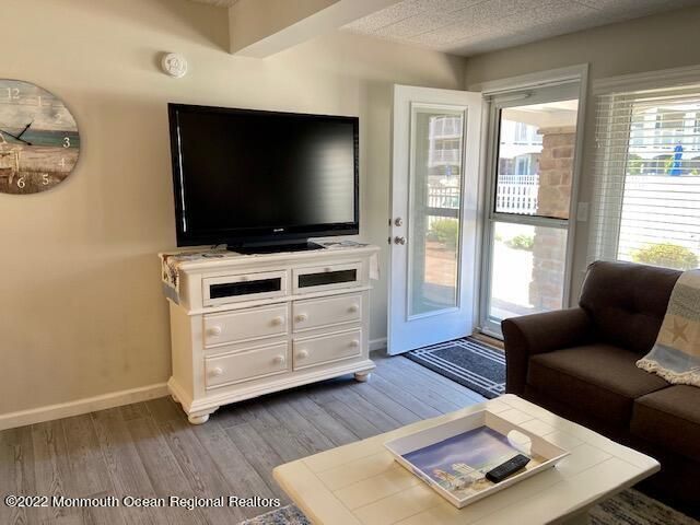 438 Highway 35 N 1108, Mantoloking, NJ 08738