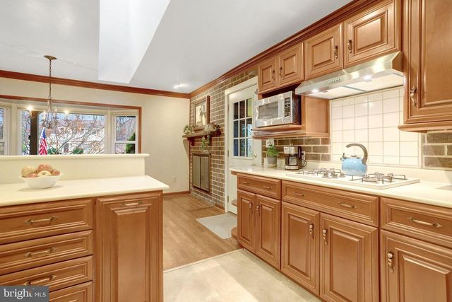 6804 CROSSMAN ST, Annandale, VA 22003