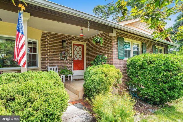 6804 CROSSMAN ST, Annandale, VA 22003