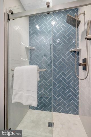 6804 CROSSMAN ST, Annandale, VA 22003