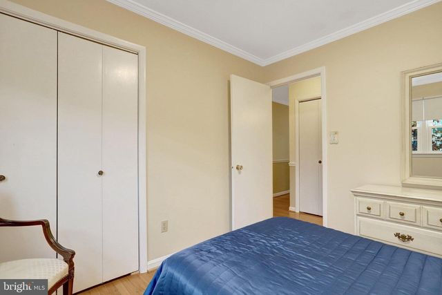 6804 CROSSMAN ST, Annandale, VA 22003