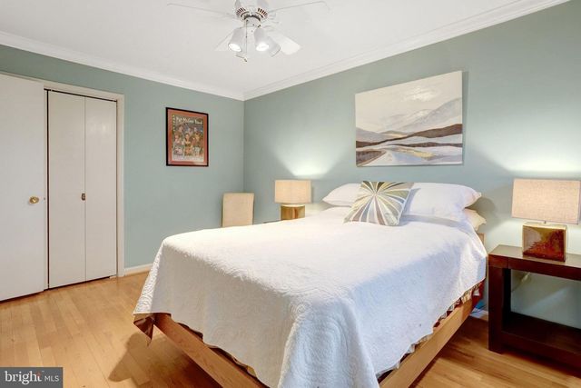 6804 CROSSMAN ST, Annandale, VA 22003