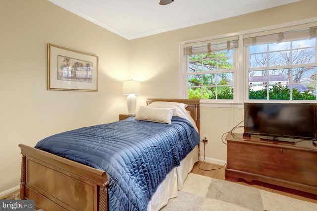 6804 CROSSMAN ST, Annandale, VA 22003