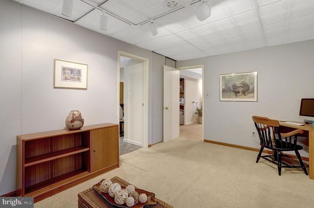 6804 CROSSMAN ST, Annandale, VA 22003