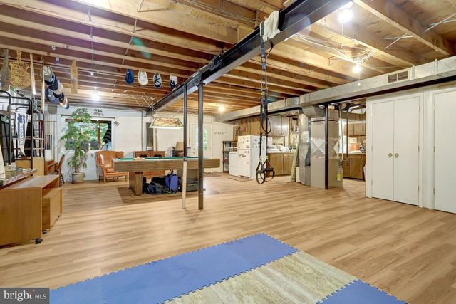 6804 CROSSMAN ST, Annandale, VA 22003