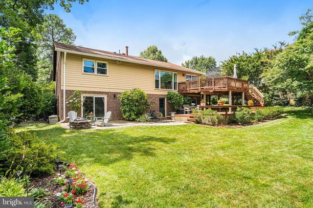 6804 CROSSMAN ST, Annandale, VA 22003