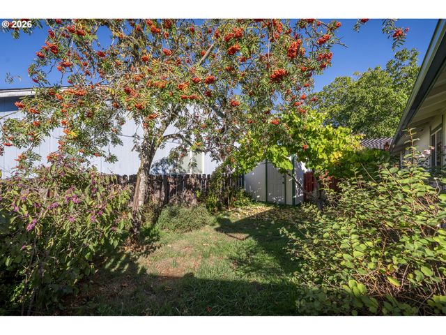 147 Sw Wake Robin Ave, Corvallis, OR 97333