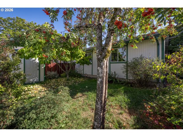 147 Sw Wake Robin Ave, Corvallis, OR 97333