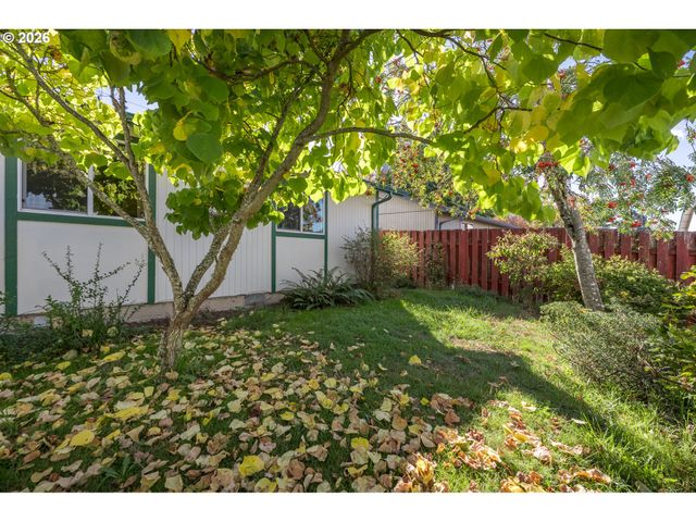 147 Sw Wake Robin Ave, Corvallis, OR 97333