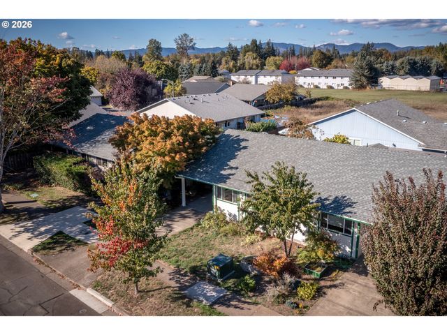 147 Sw Wake Robin Ave, Corvallis, OR 97333