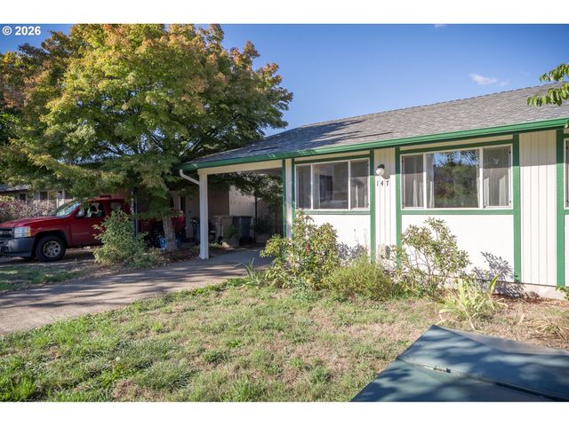 147 Sw Wake Robin Ave, Corvallis, OR 97333