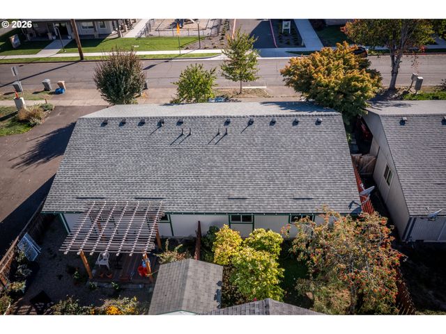 147 Sw Wake Robin Ave, Corvallis, OR 97333