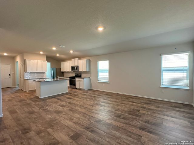 3640 Victory Copper, Bulverde, TX 78163