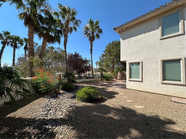 197 Spring Hollow Drive, Las Vegas, NV 89148