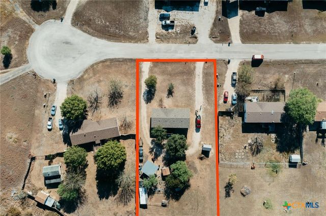 153 Davie Lane, Marion, TX 78124