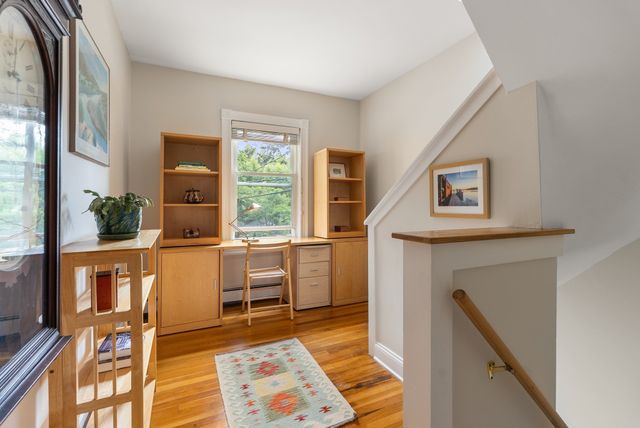33 Fenno Street, Cambridge, MA 02138