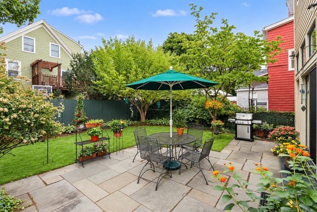 33 Fenno Street, Cambridge, MA 02138