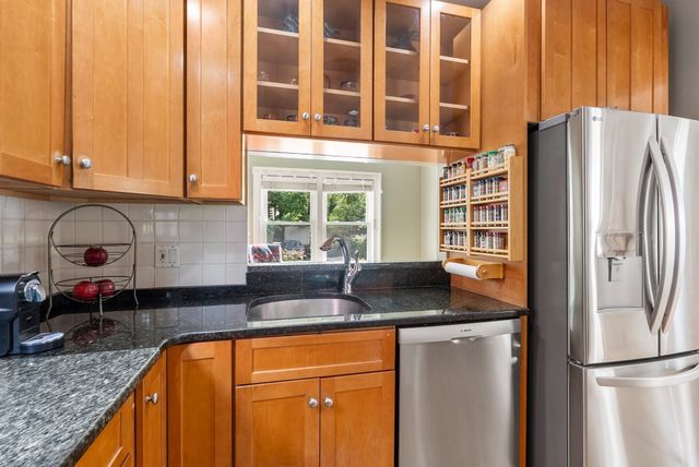 33 Fenno Street, Cambridge, MA 02138