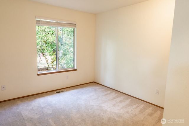 3737 247th Avenue SE, Sammamish, WA 98029