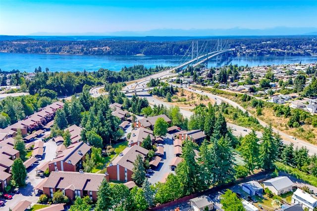 7308 N Skyview Lane #I-304, Tacoma, WA 98406