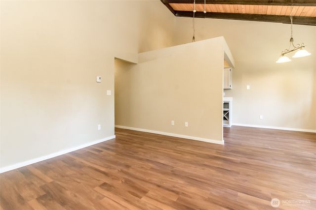 7308 N Skyview Lane #I-304, Tacoma, WA 98406