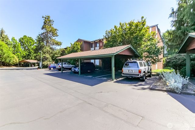7308 N Skyview Lane #I-304, Tacoma, WA 98406