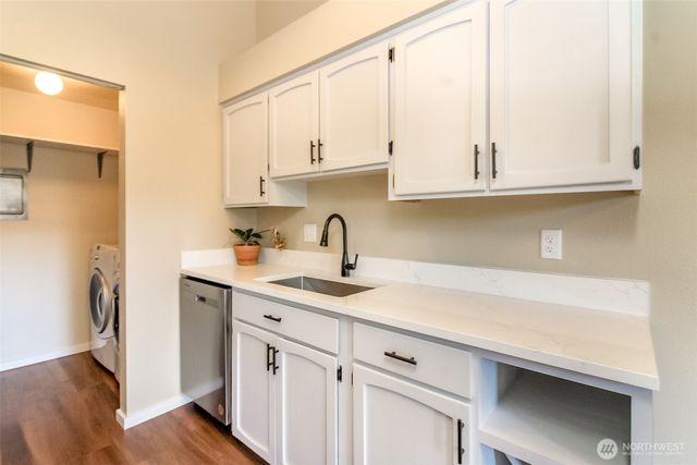 7308 N Skyview Lane #I-304, Tacoma, WA 98406