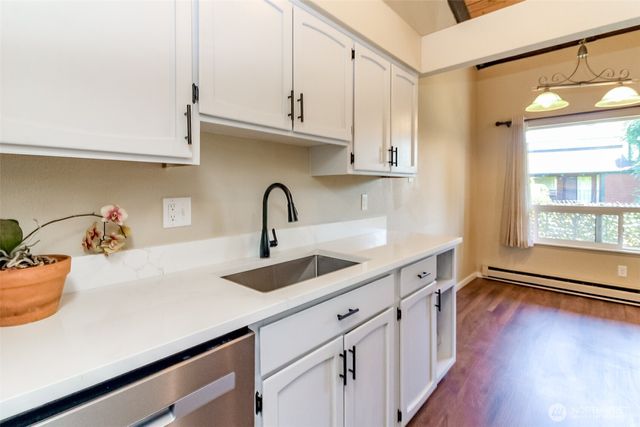 7308 N Skyview Lane #I-304, Tacoma, WA 98406