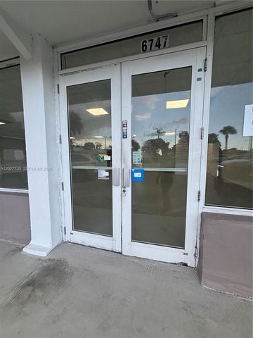 6741 SW 8th Street 6747, Miami, FL 33144