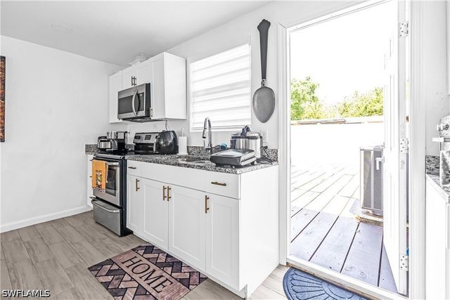 2030 Flamingo DR, North Fort Myers, FL 33917