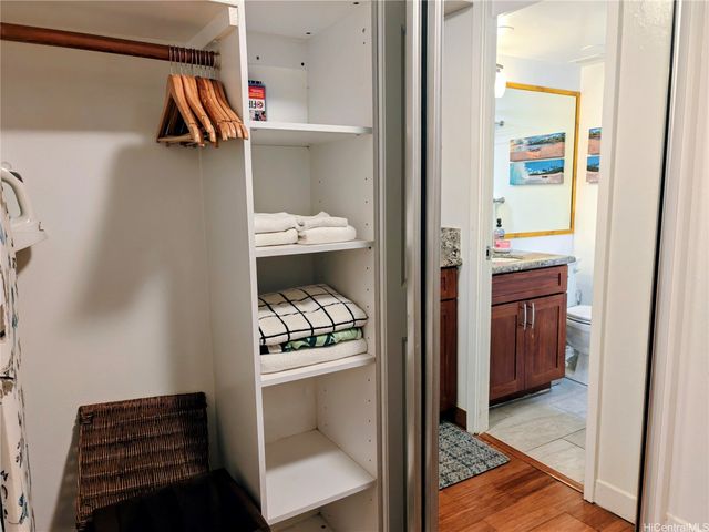 2425 Kuhio Avenue 405, Honolulu, HI 96815