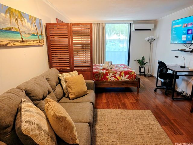 2425 Kuhio Avenue 405, Honolulu, HI 96815