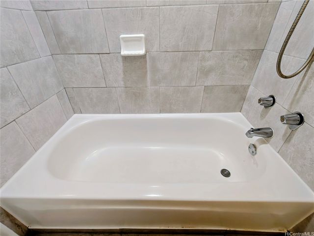 2425 Kuhio Avenue 405, Honolulu, HI 96815