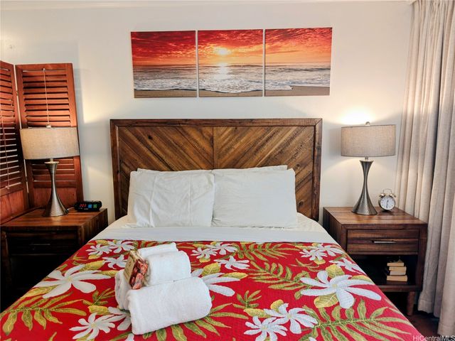 2425 Kuhio Avenue 405, Honolulu, HI 96815