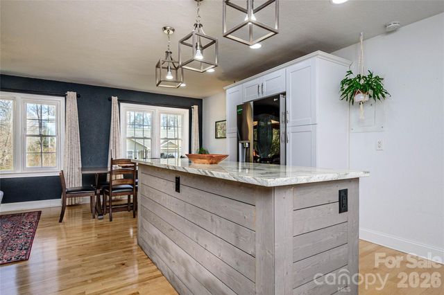 116 Thornbird Avenue, Hendersonville, NC 28792