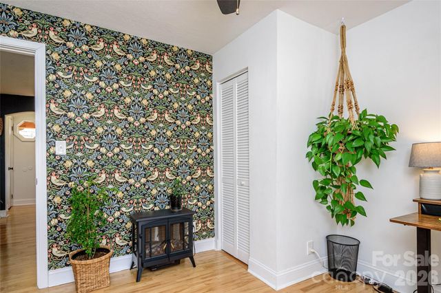 116 Thornbird Avenue, Hendersonville, NC 28792