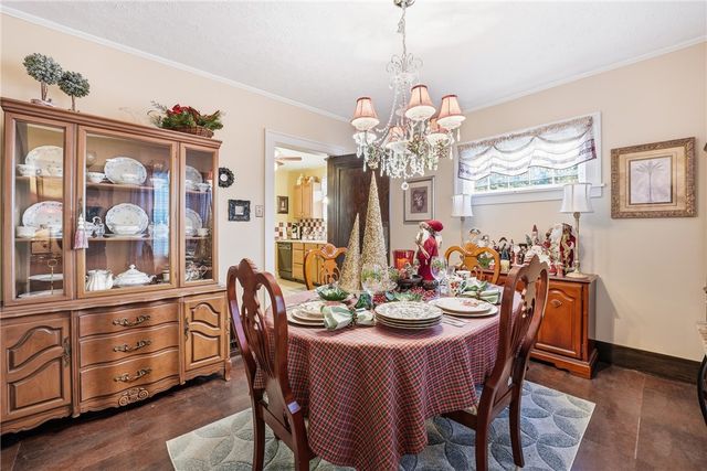 1279 Griswold St, Sharon, PA 16146