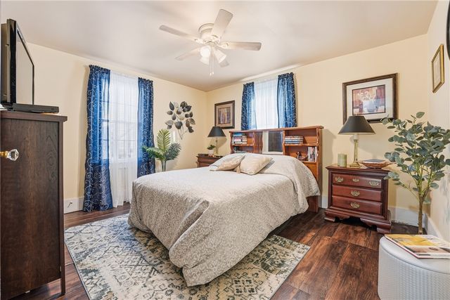 1279 Griswold St, Sharon, PA 16146