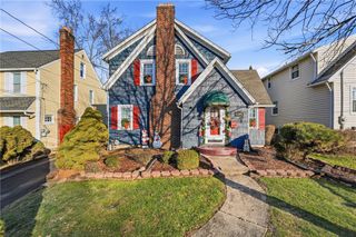 1279 Griswold St, Sharon, PA 16146