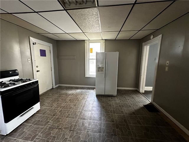 221 Friendship St, New Castle, PA 16101