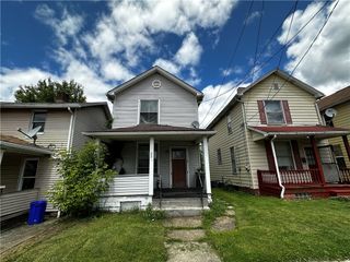 221 Friendship St, New Castle, PA 16101