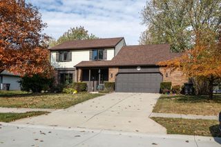 9012 Stockbridge Place, Fort Wayne, IN 46804
