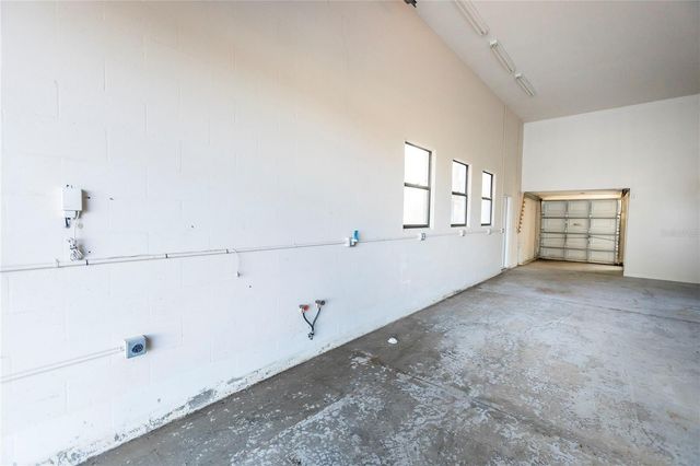 6112 SILVER OAKS DRIVE, Zephyrhills, FL 33542